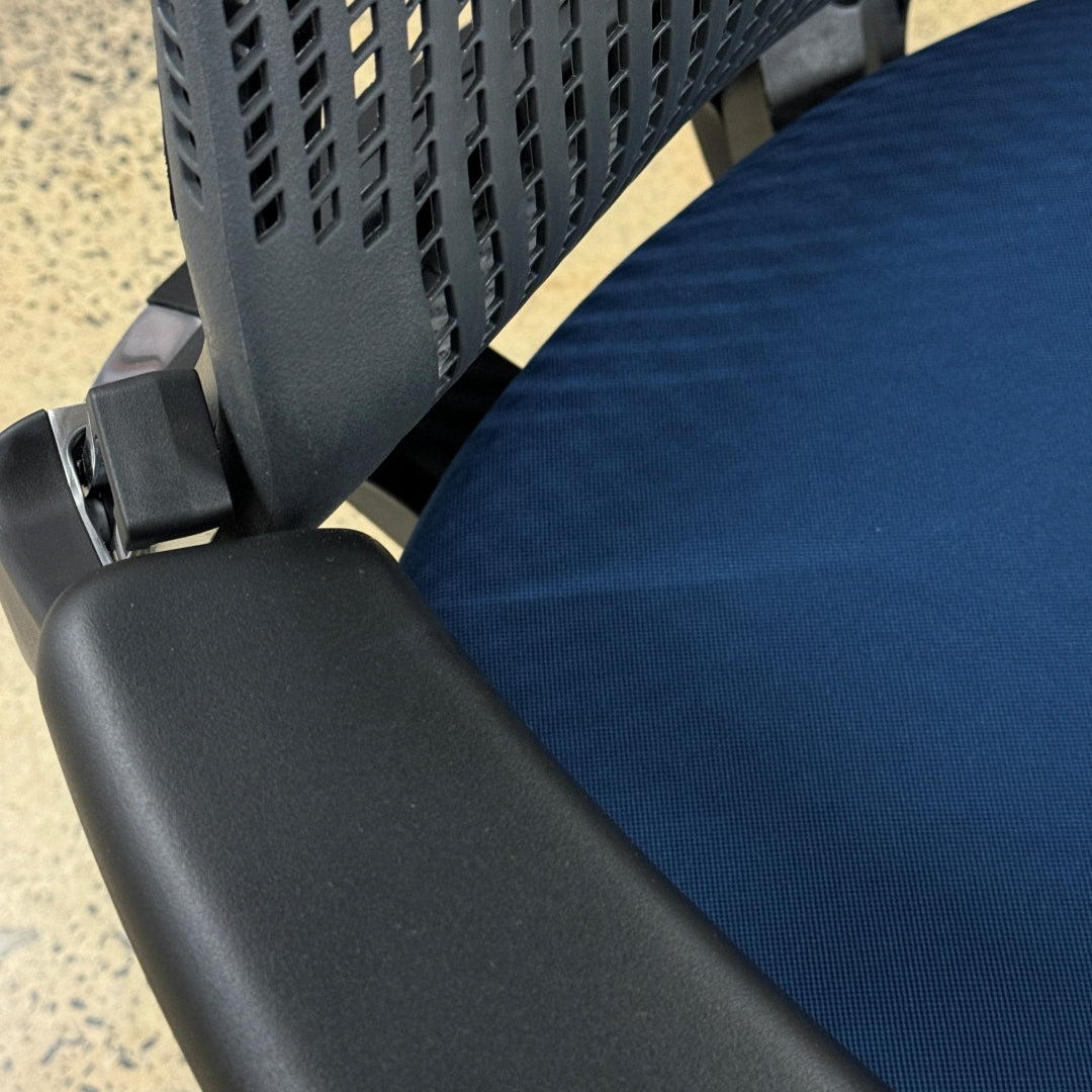Generation Chair by Knoll (2)