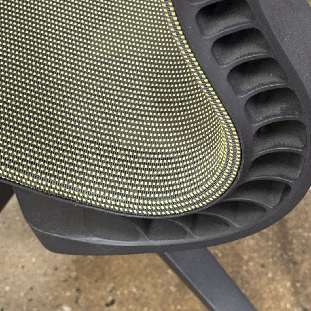 Setu Chairs - Green Mesh (4)