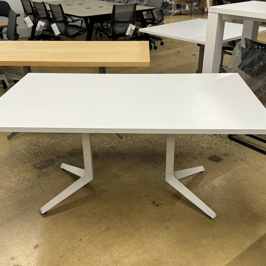 Knoll Dividends Rectangular Table