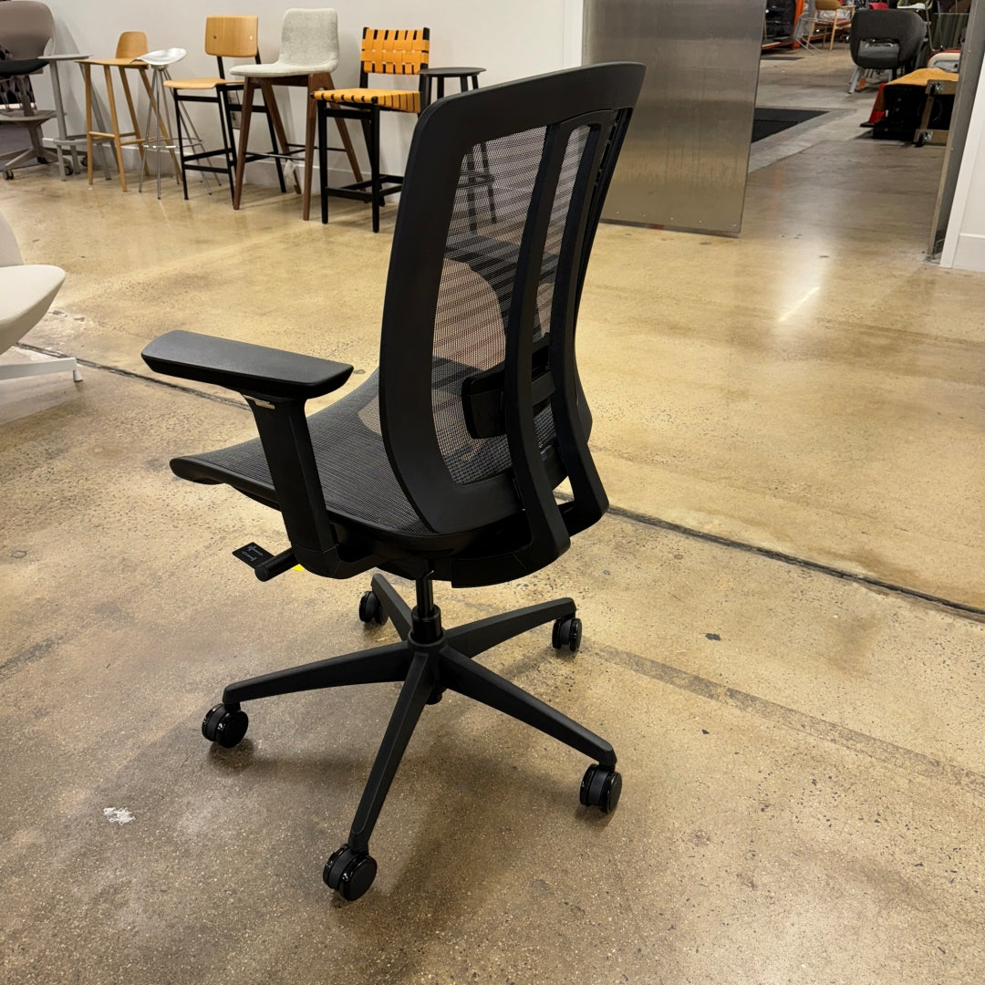 Dyna-Air Task Chair by Dauphin