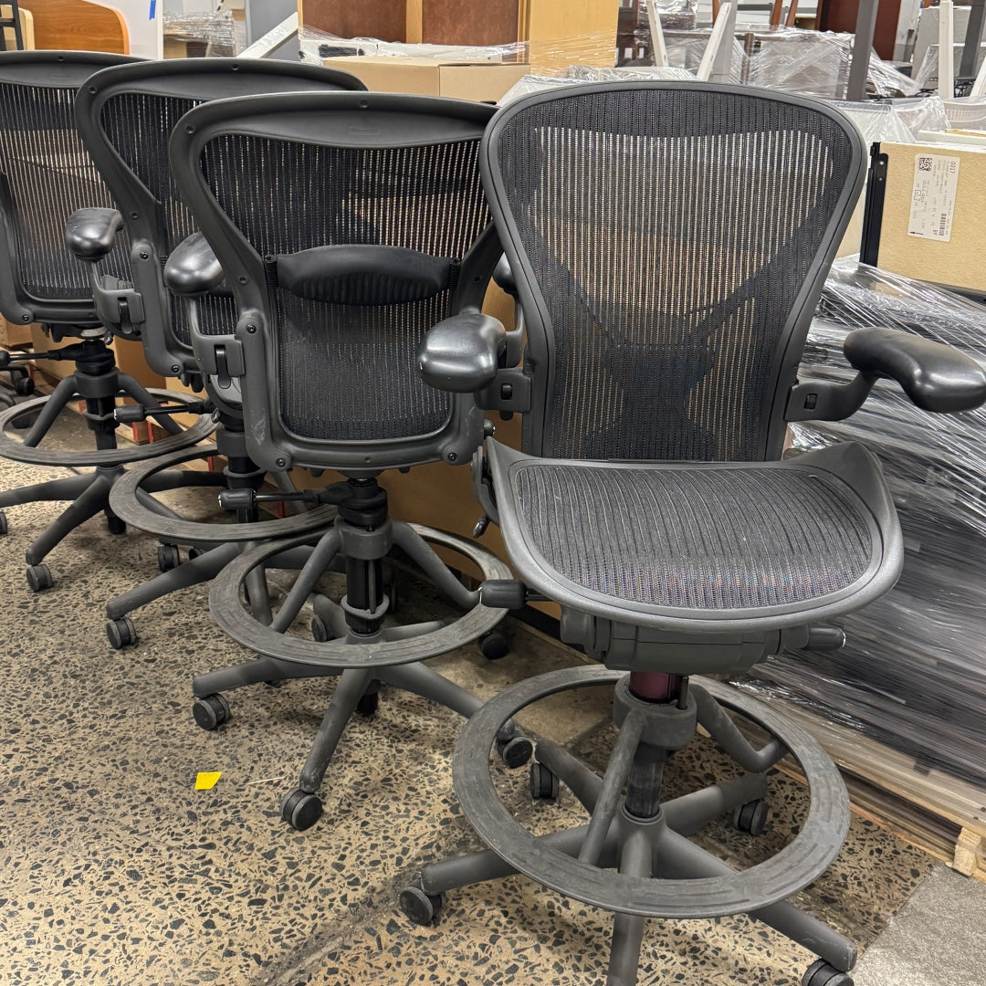Aeron Stools, B-Size, Graphite (4)