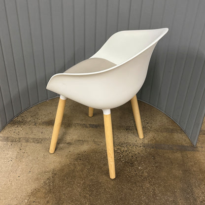 Allermuir KIN Tub Chair (18)