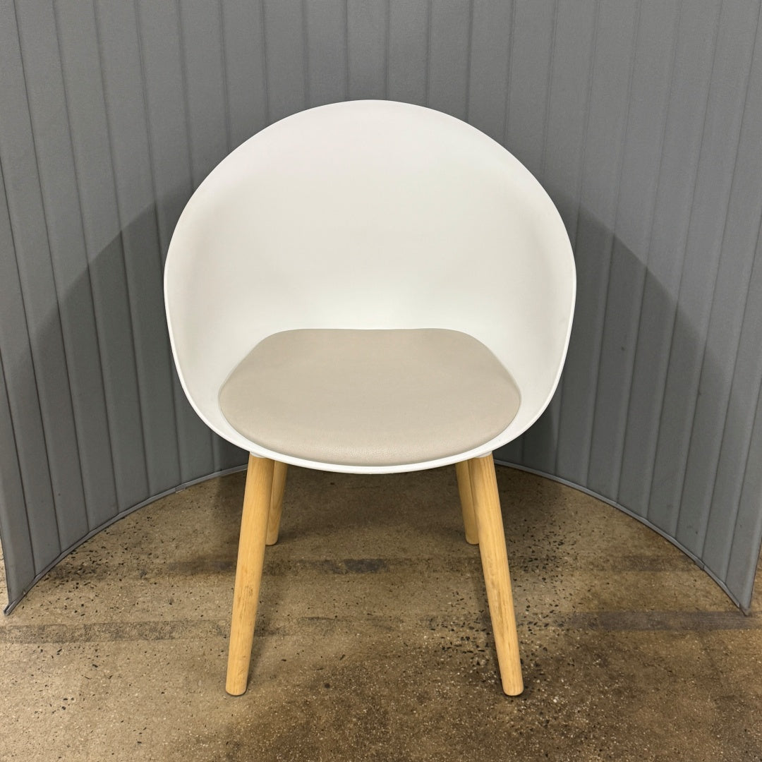 Allermuir KIN Tub Chair (18)