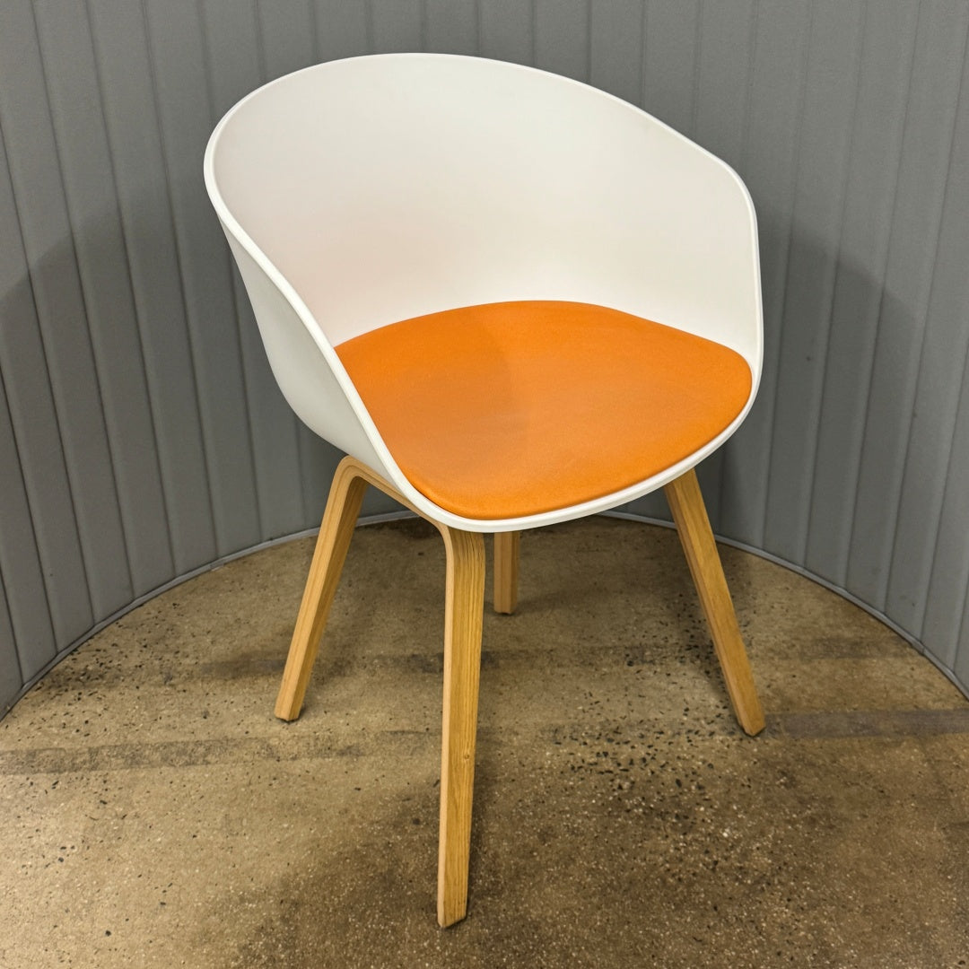 HAY About A Chair, white w seat pad (5)