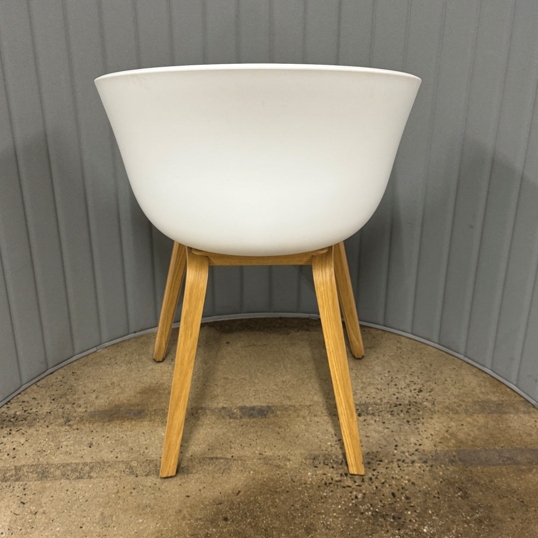 HAY About A Chair, white w seat pad (5)