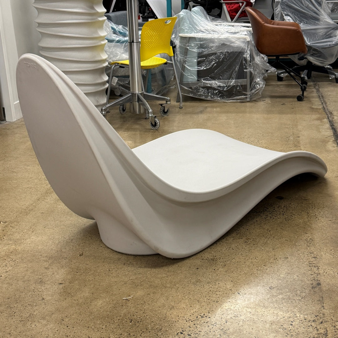 Tonik Bikini Lounger
