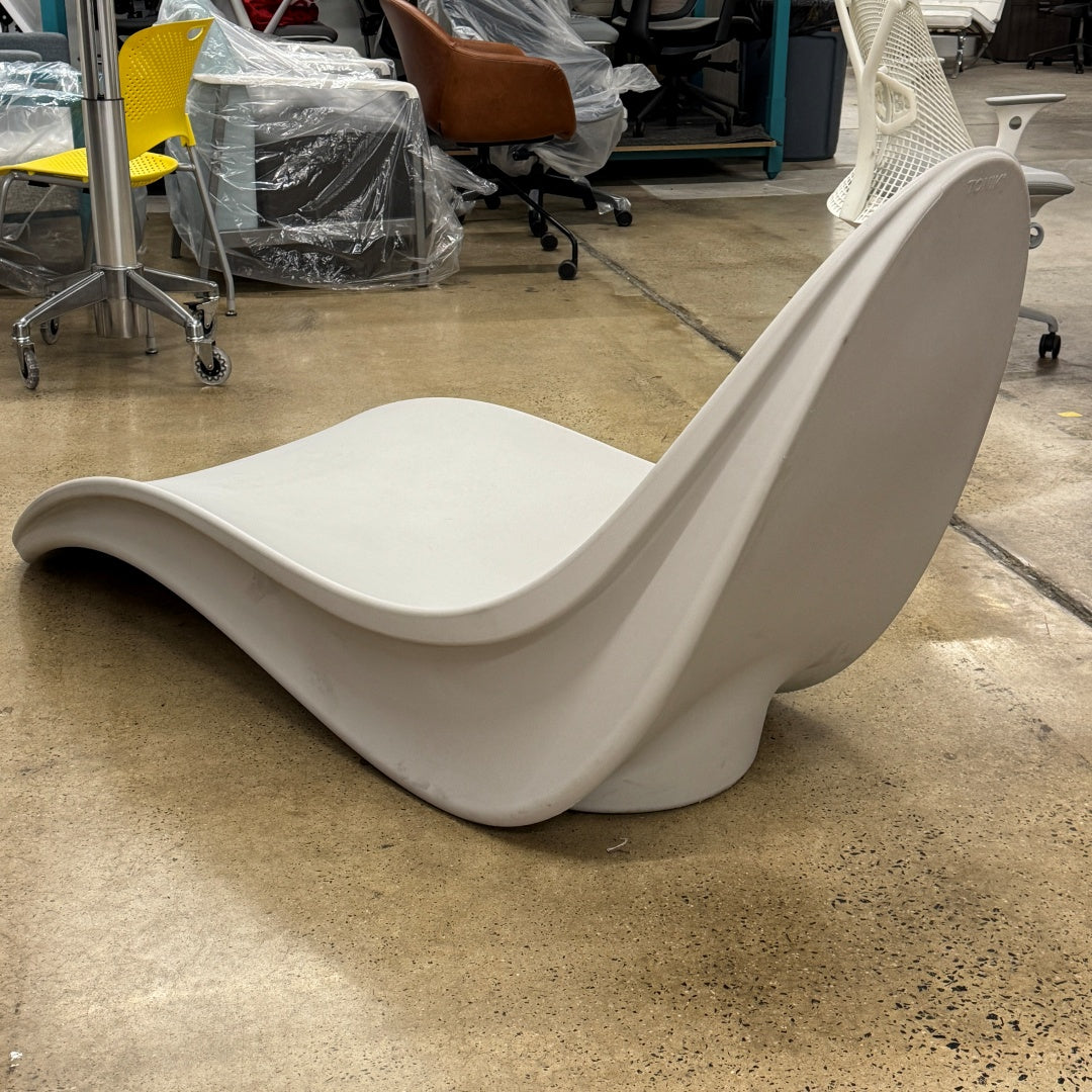 Tonik Bikini Lounger