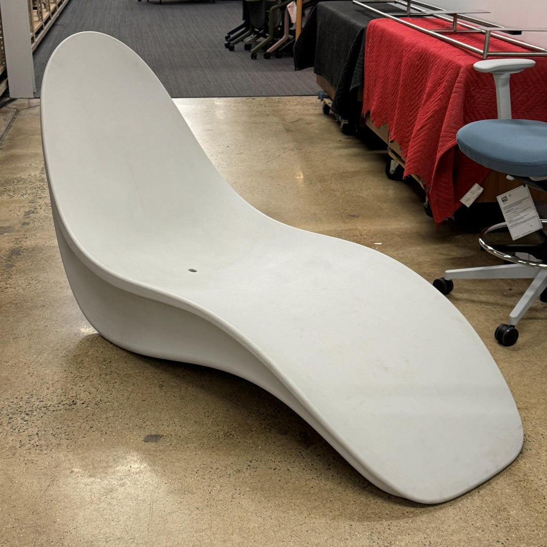 Tonik Bikini Lounger