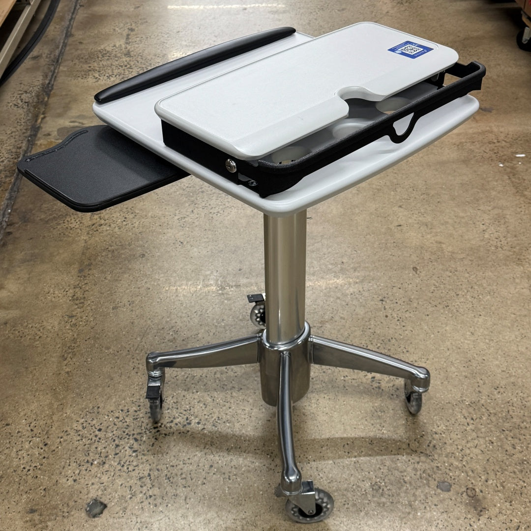 Altus Locking Laptop Mobile Cart (12)