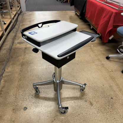 Altus Locking Laptop Mobile Cart (12)