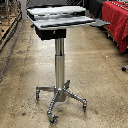 Altus Locking Laptop Mobile Cart (12)