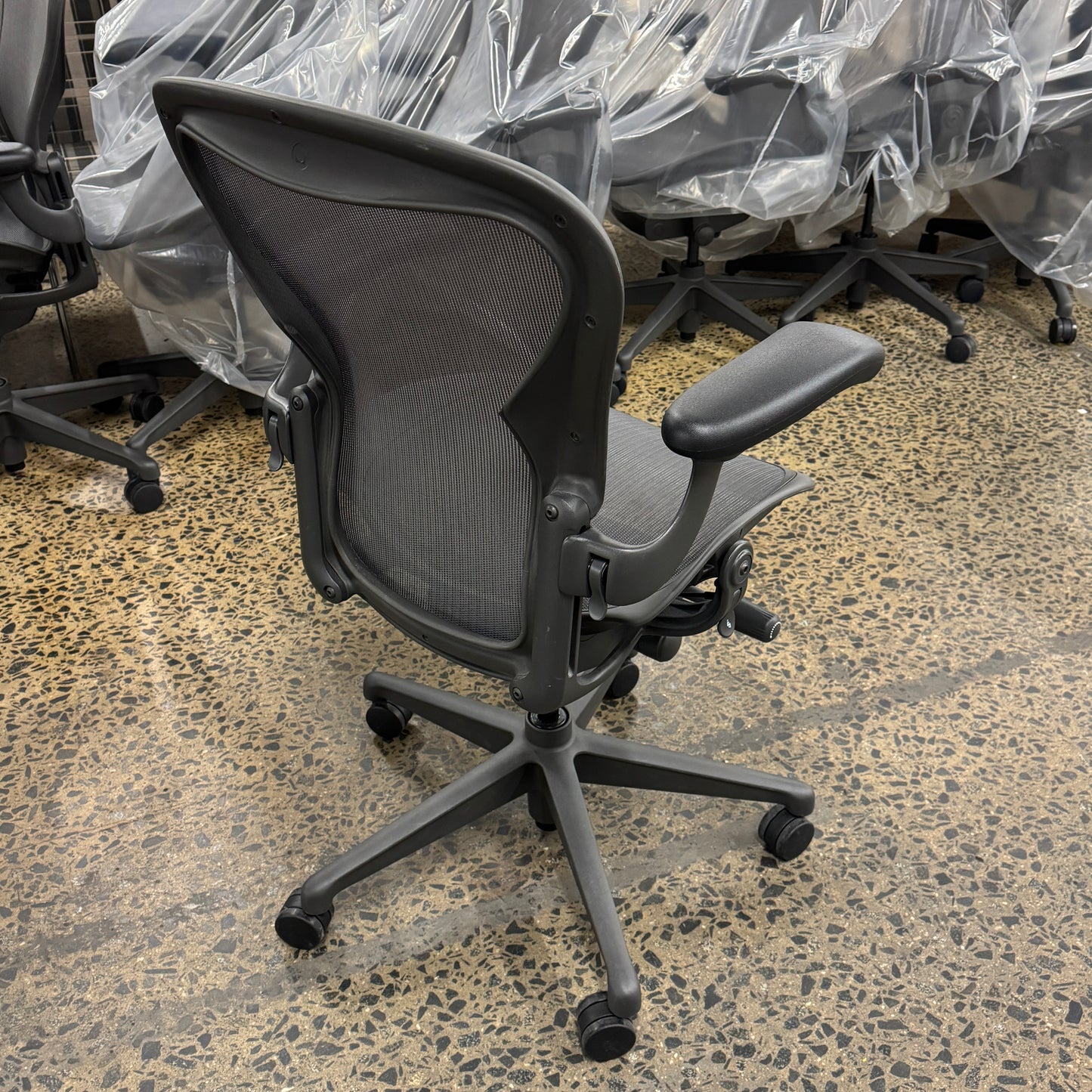 Aeron Chairs, B-Size, Graphite (12)