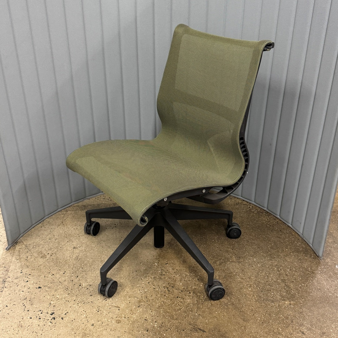 Setu Chairs - Green Mesh (4)