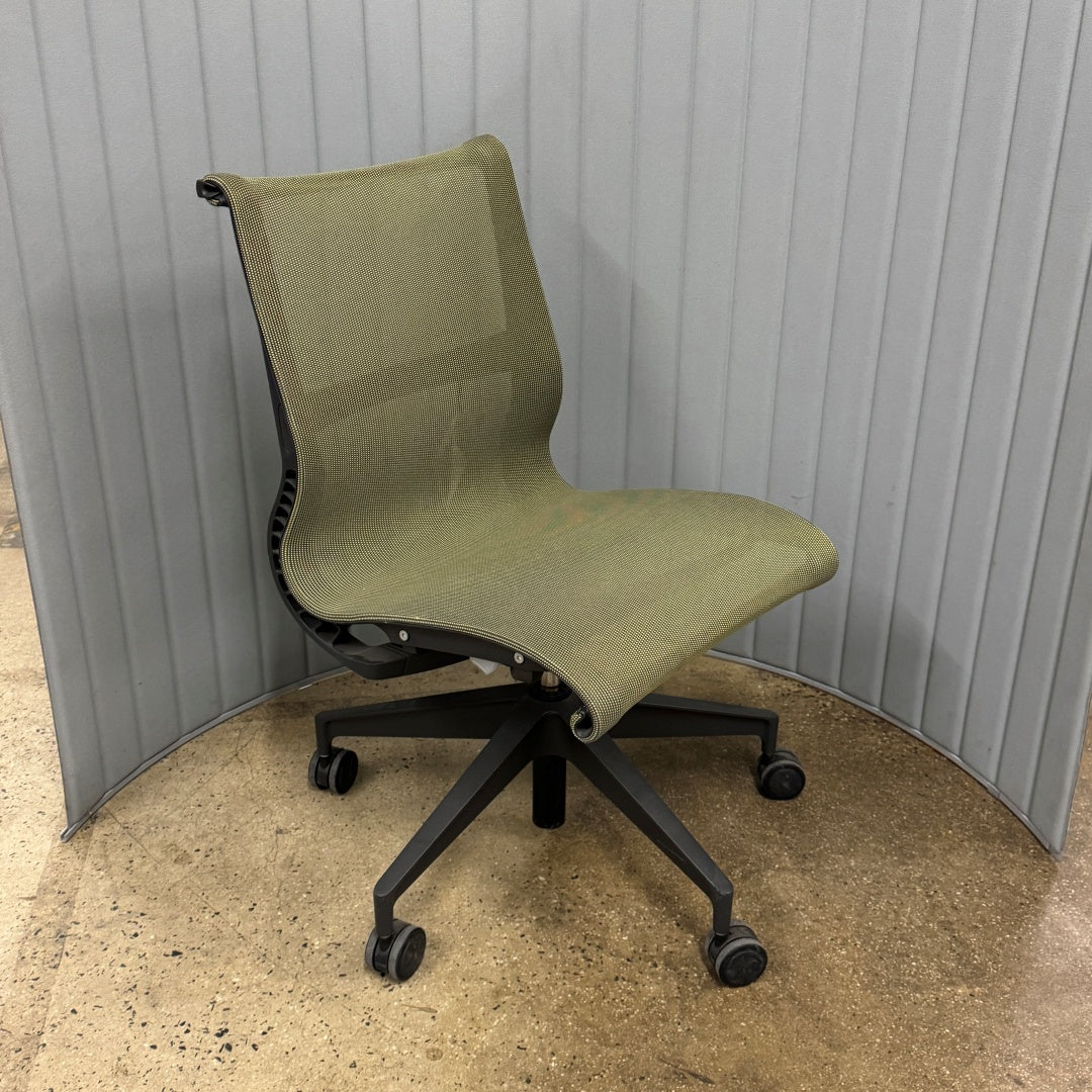Setu Chairs - Green Mesh (4)