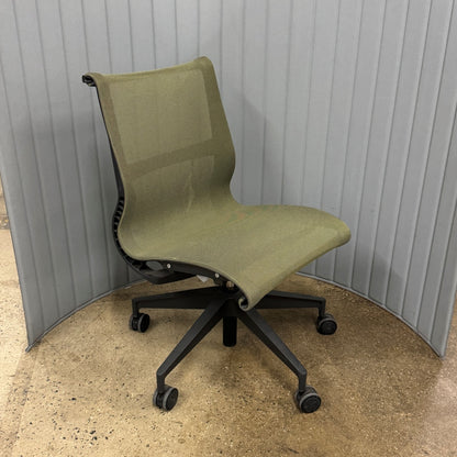 Setu Chairs - Green Mesh (4)