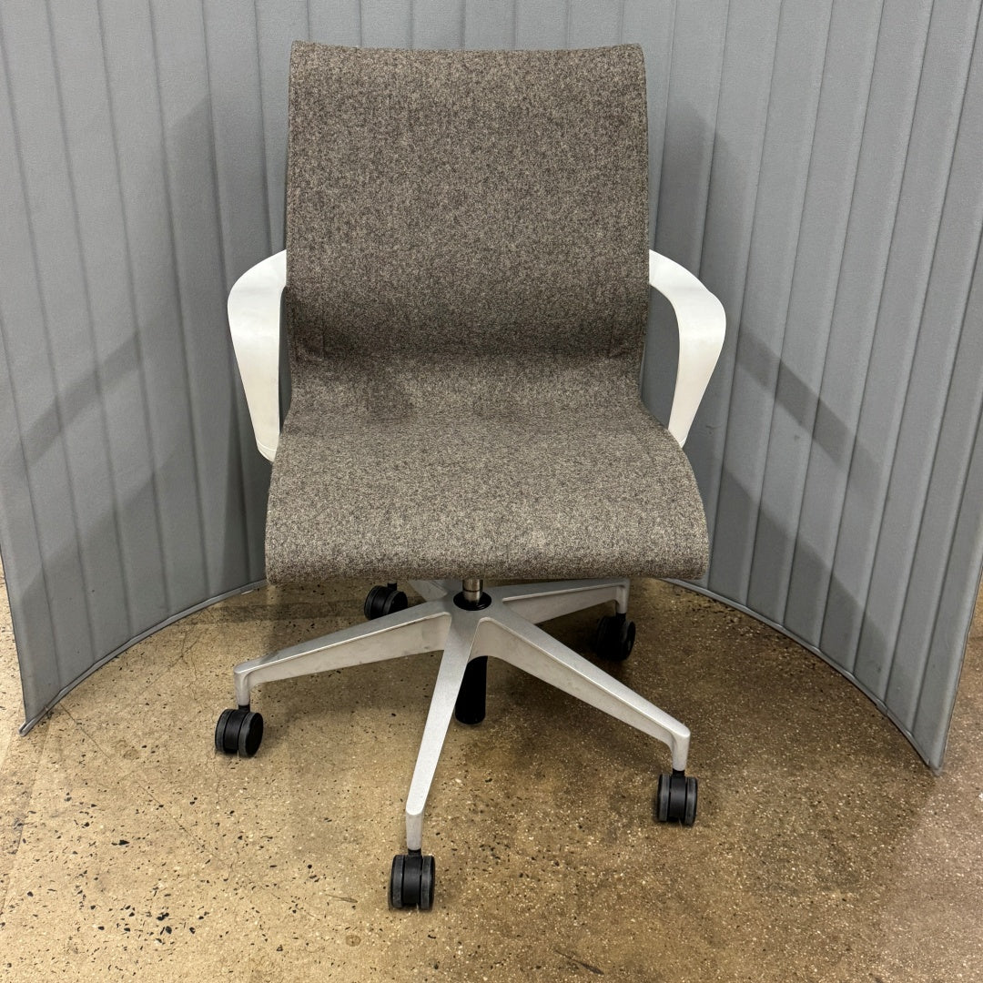 Setu Chairs - Grey Fabric (4)